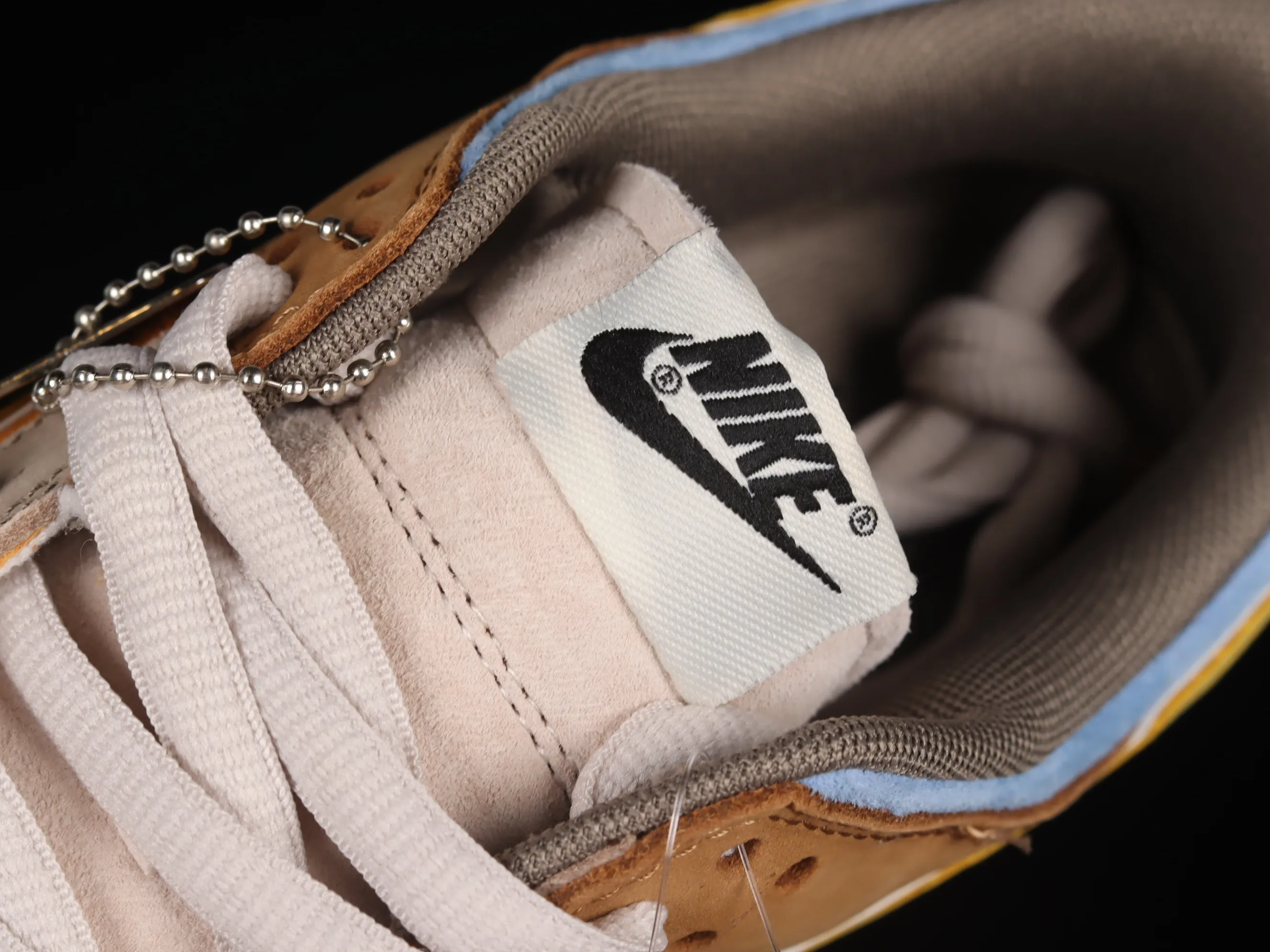 All Categories Nk SB Dunk Series Nk SB Dunk Low Low-top sneakers Otomo Katsuhiro x Nk SB Dunk Low "Steamboy OST" Creative customization collaboration Otomo Katsuhiro co-branded SB low-top sports casual sneakers LF0039-018